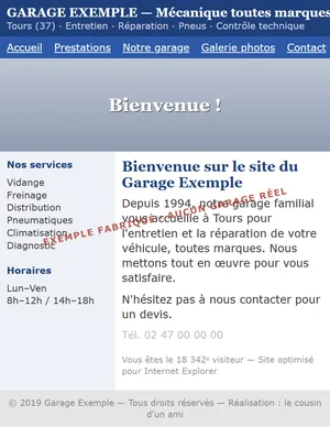 Le site fictif garage-exemple.fr vu sur un téléphone : un menu qui déborde de l'écran, un texte minuscule, un numéro de téléphone en gris clair qu'on ne peut pas toucher, un pied de page daté de 2019. Exemple fabriqué, aucun garage réel.